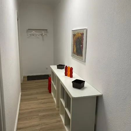 Ankerplatz Im Historischen Burghof * フレンスブルク