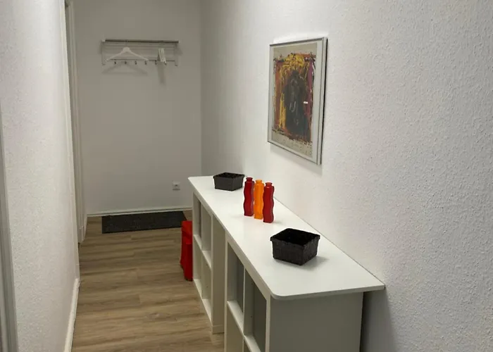 Ankerplatz Im Historischen Burghof * فلنسبورغ